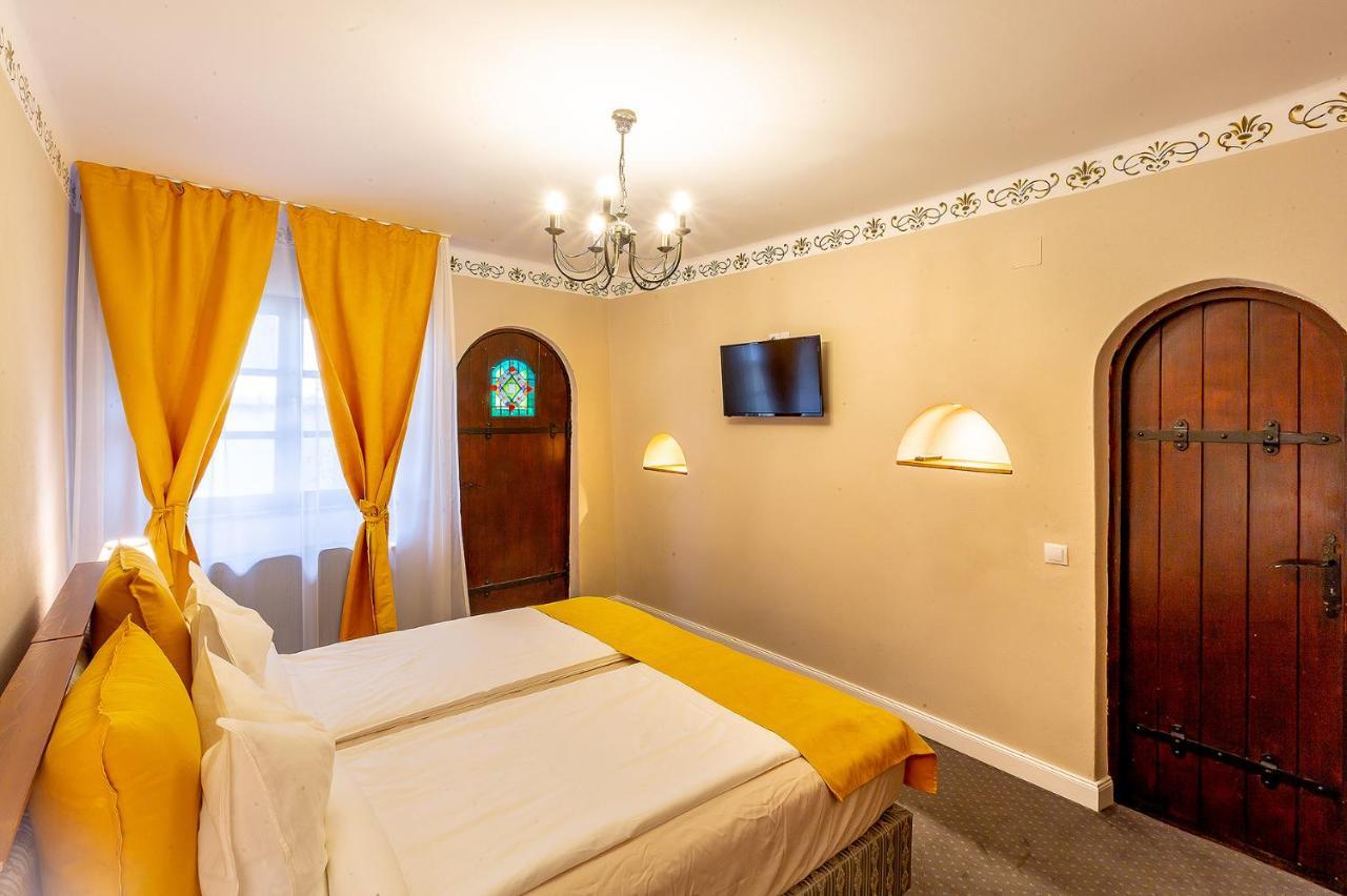 Casa Joseph Haydn Hotel Sighisoara Exterior photo