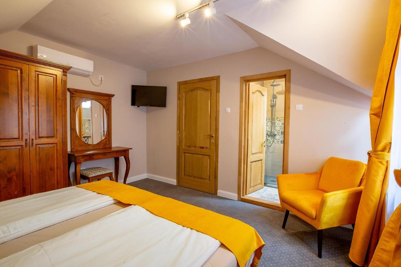 Casa Joseph Haydn Hotel Sighisoara Exterior photo