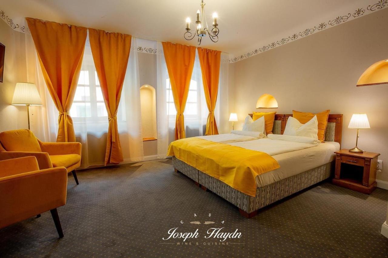 Casa Joseph Haydn Hotel Sighisoara Exterior photo